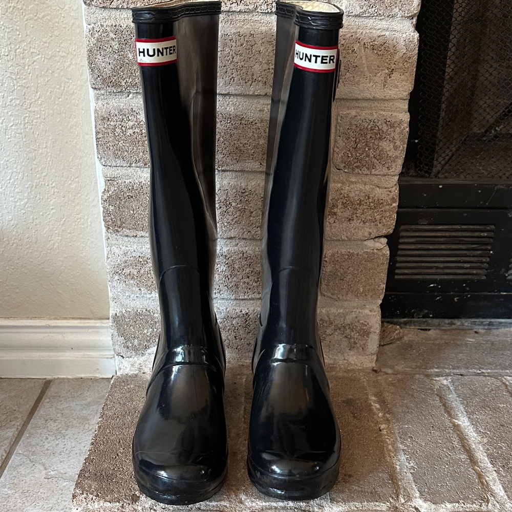 Hunter Glossy Black Knee-High Boots